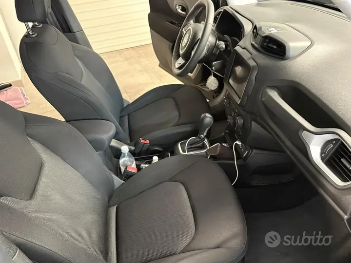 Jeep Renegade 2019 photo 2