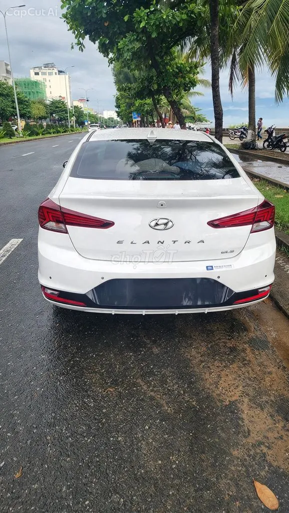 Hyundai Elantra 2020 photo 2