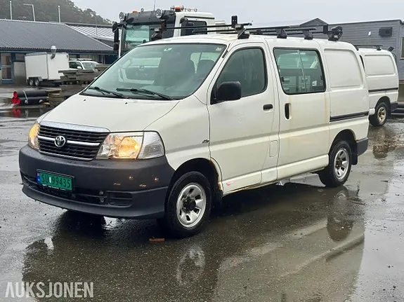 Toyota Hiace