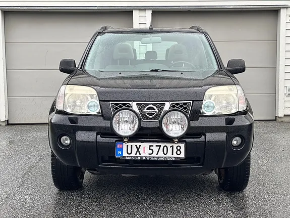 Nissan X-Trail 2005 photo 2