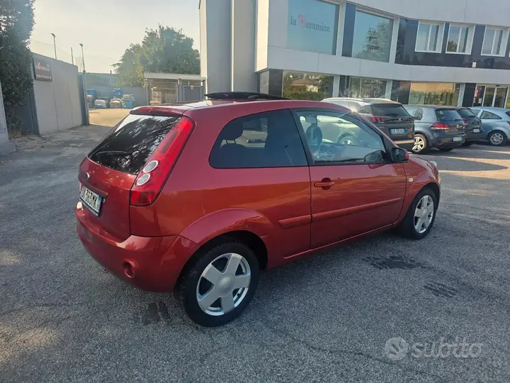 Ford Fiesta 2007 photo 3