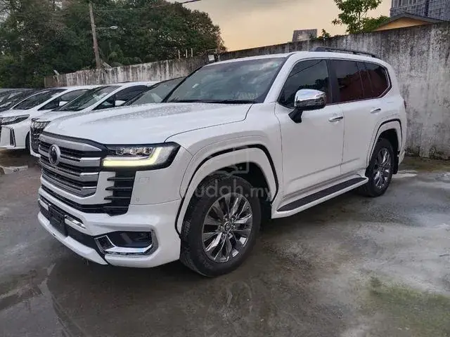 Toyota Land Cruiser 300