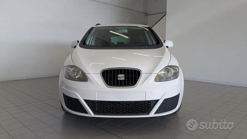 Seat Altea Xl 2010 photo 2