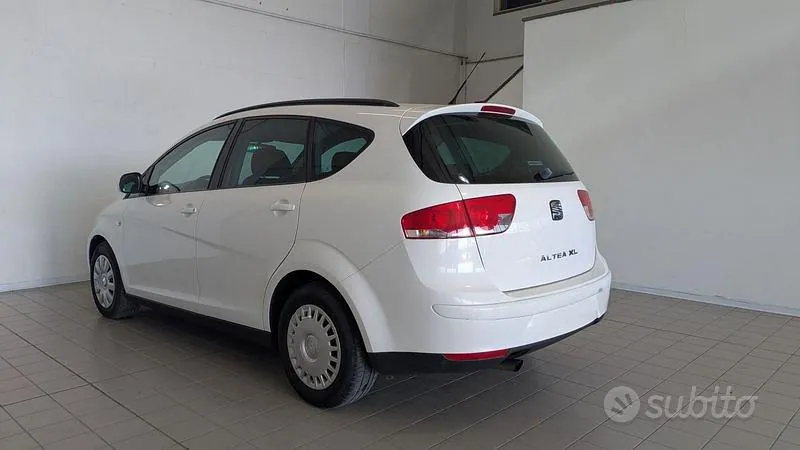 Seat Altea Xl 2010 photo 4