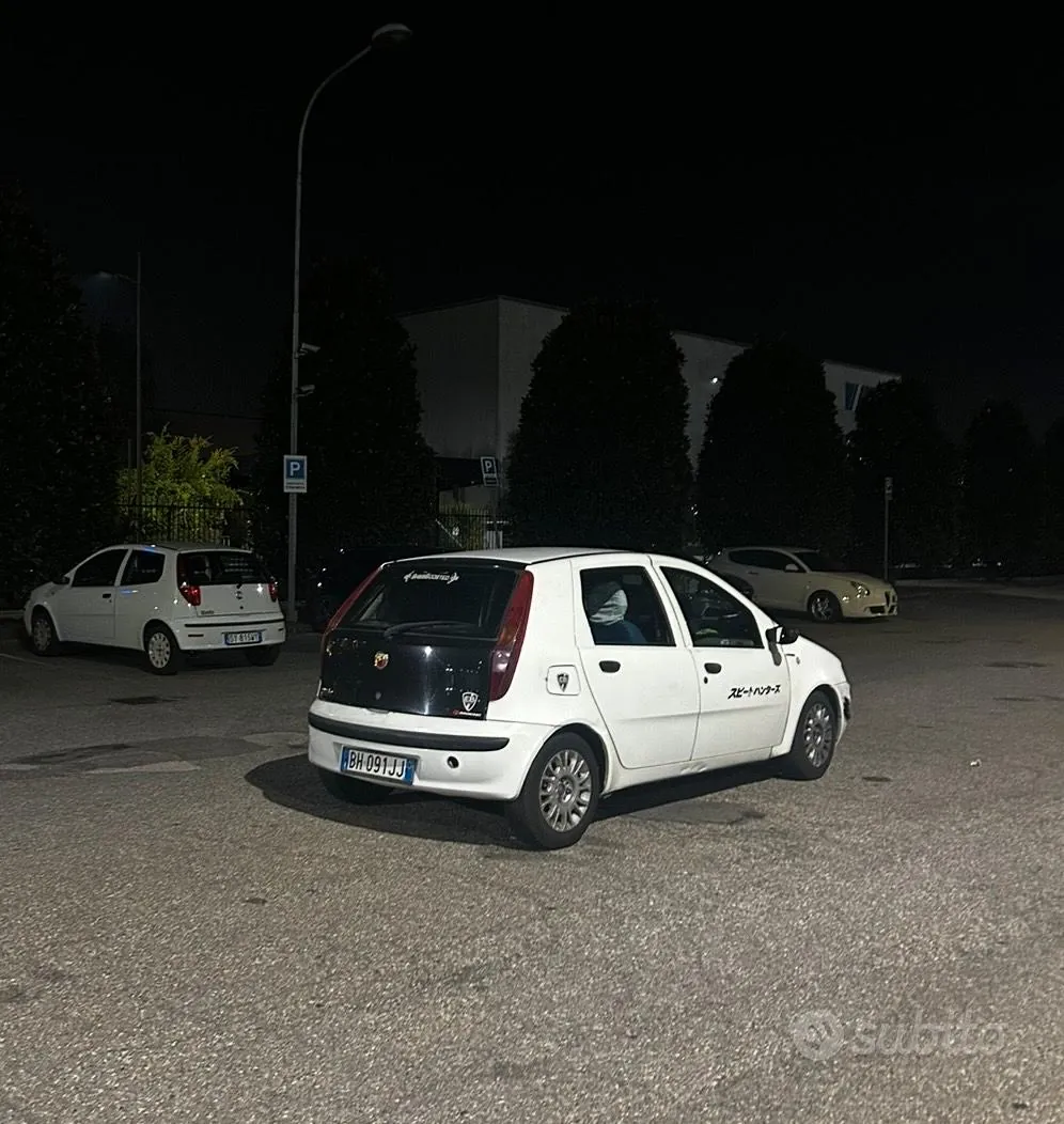 Fiat Punto 2000 photo 2
