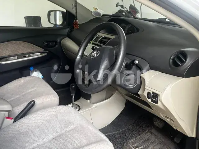 Toyota Belta 2007 photo 4