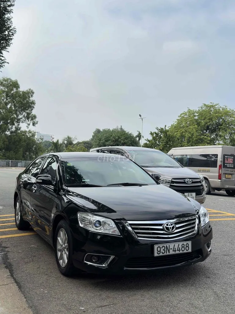 Toyota Camry 2010 photo 2
