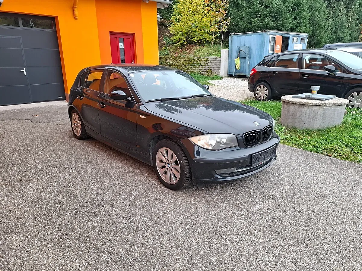 BMW 1 Series 2008 photo 2