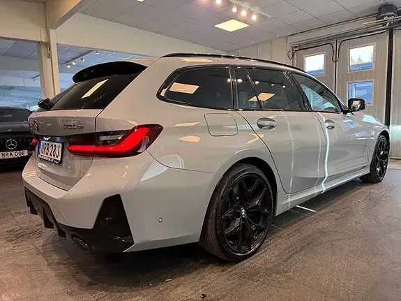 BMW 330E 2026 photo 4