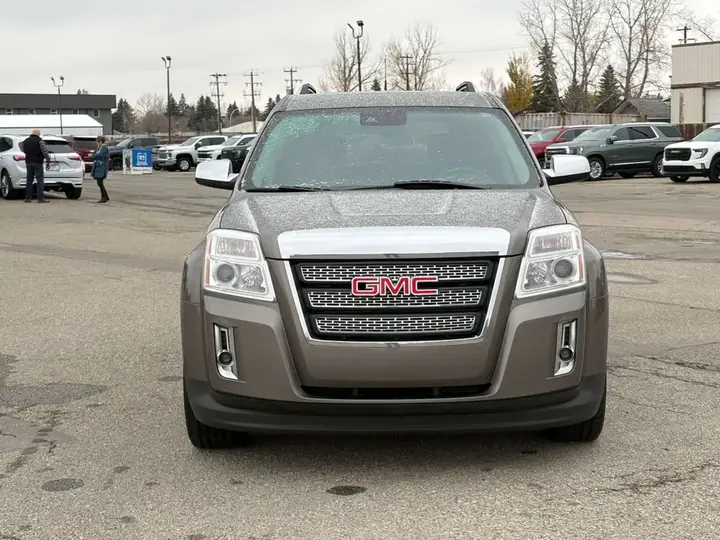 GMC Terrain 2012 photo 2