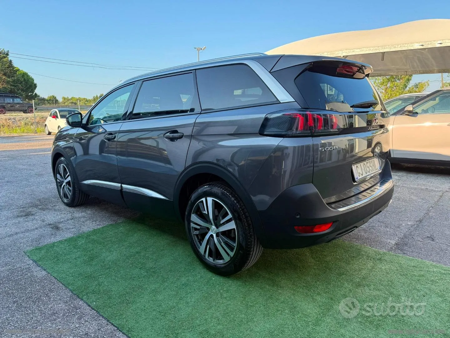 Peugeot 5008 2022 photo 3