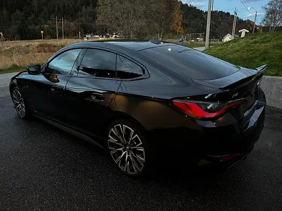 BMW I4 2023 photo 4