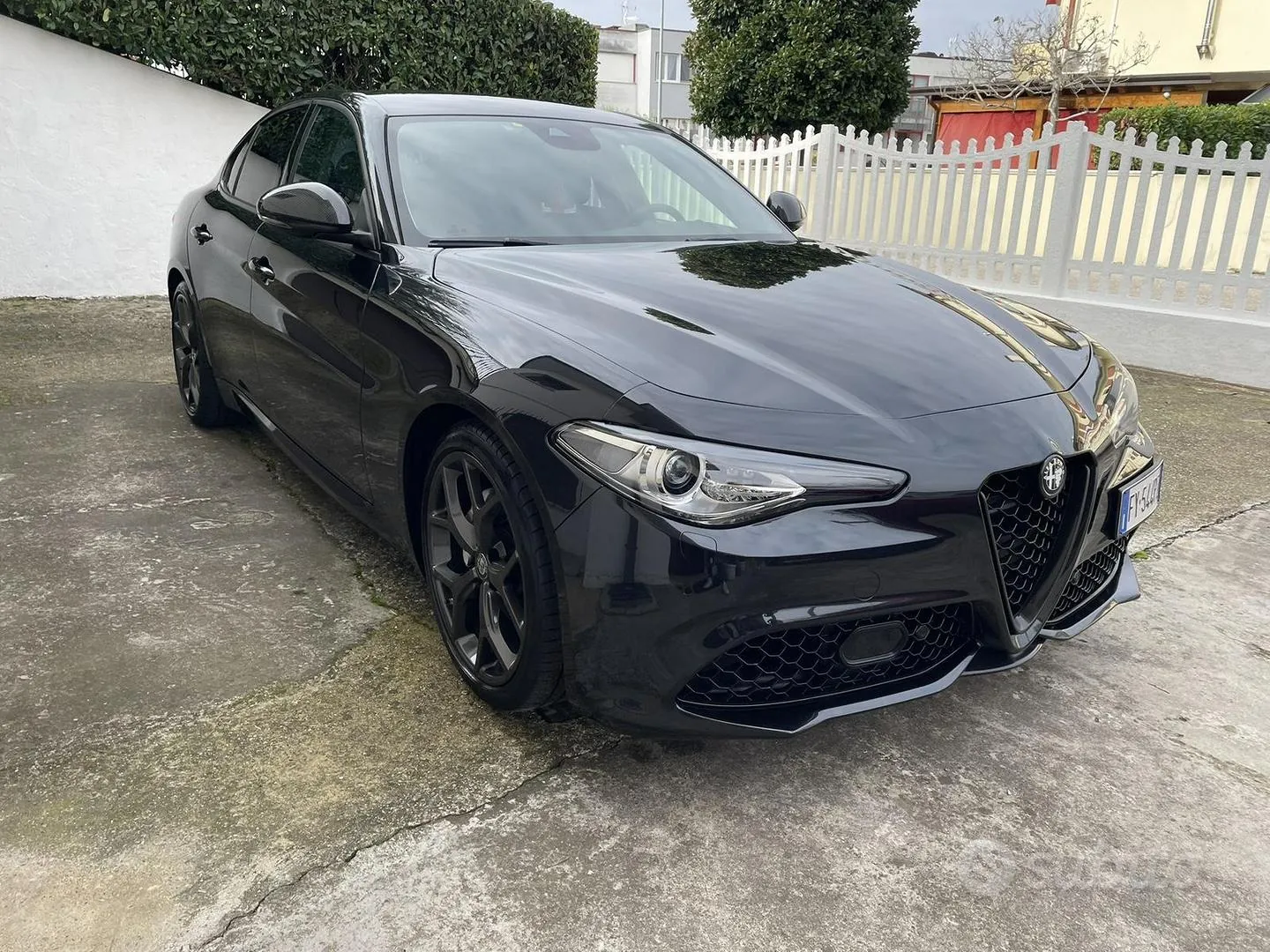 Alfa Romeo Giulia 2019 photo 2
