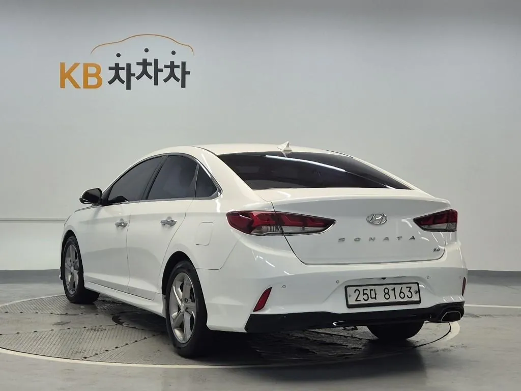 Hyundai Sonata 2018 photo 2