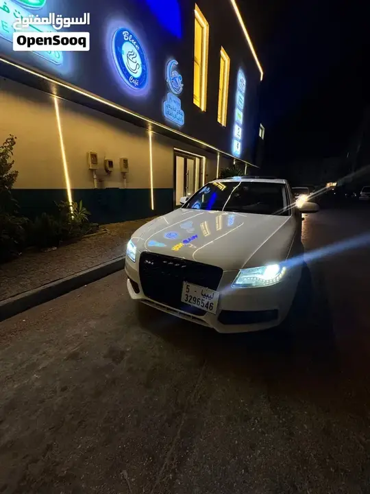 Audi A4 2011 photo 5