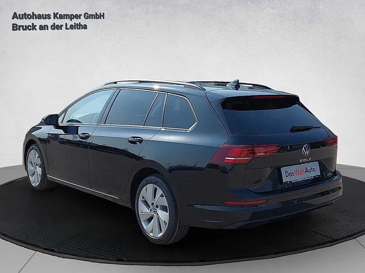 Volkswagen Golf 2026 photo 3