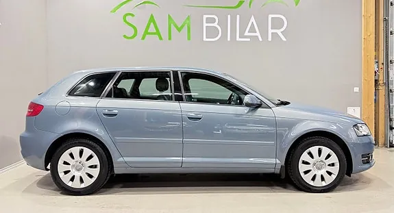 Audi A3 2012 photo 2