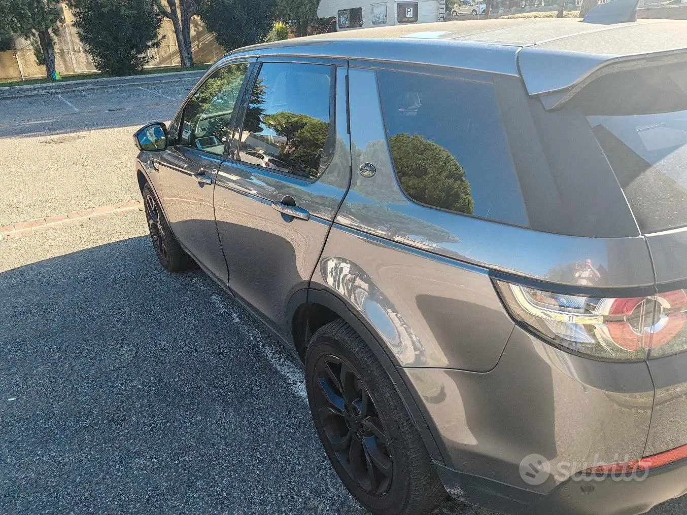 Land Rover Discovery Sport 2017 photo 5