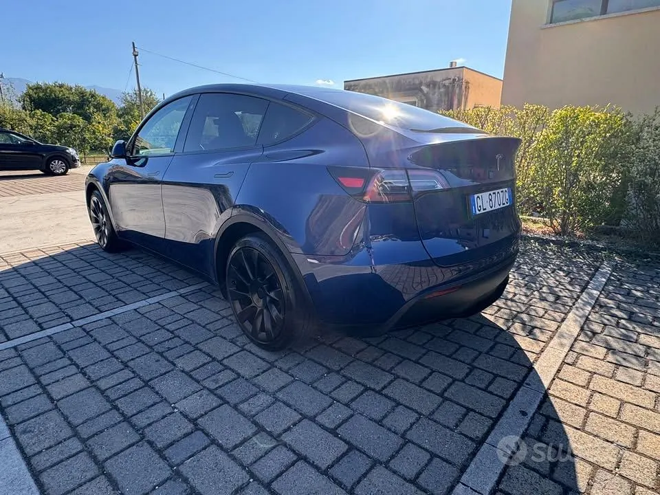 Tesla Model Y 2022 photo 4