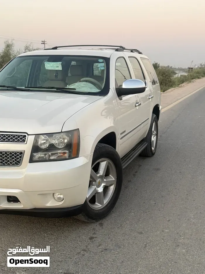 Chevrolet Tahoe 2013 photo 2