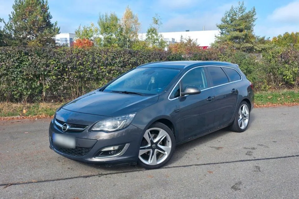 Opel Astra J