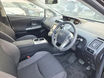 Toyota Prius 2015 photo 4