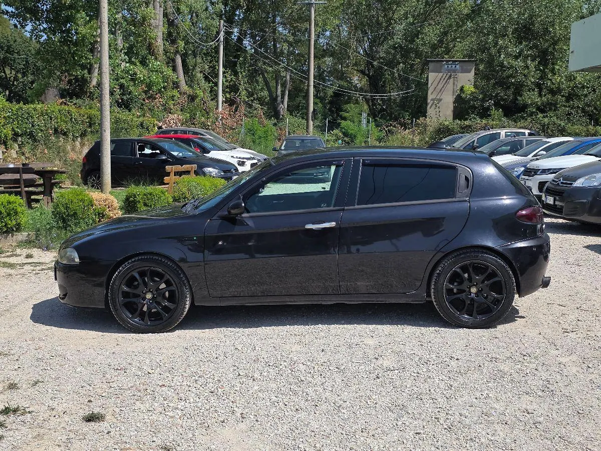 Alfa Romeo 147 2026 photo 3