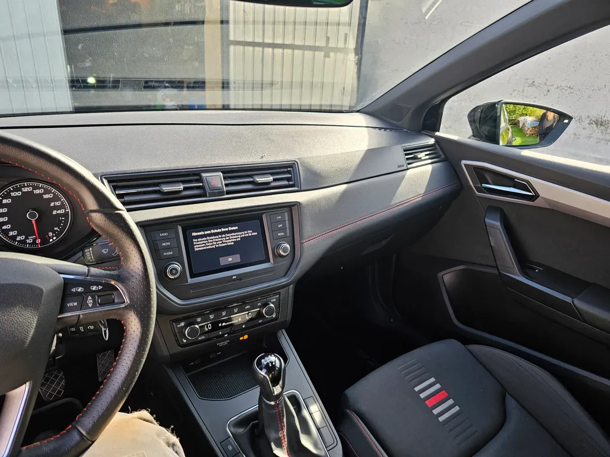 Seat Ibiza 2021 photo 3