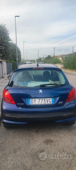 Peugeot 207 2009 photo 3