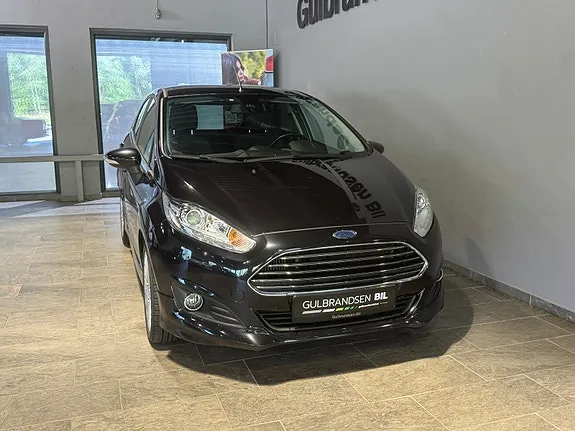 Ford Fiesta 2015 photo 2