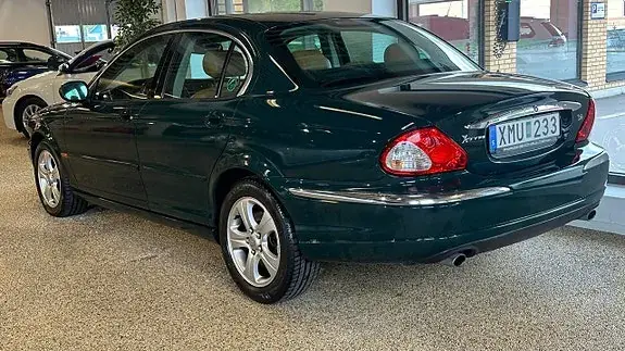Jaguar X-Type 2002 photo 2