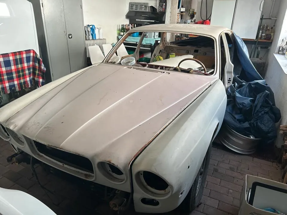 Jaguar Xj