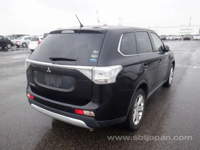 Mitsubishi Outlander 2014 photo 4