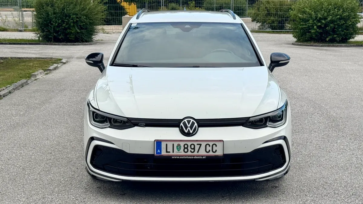 Volkswagen Golf 2021 photo 2