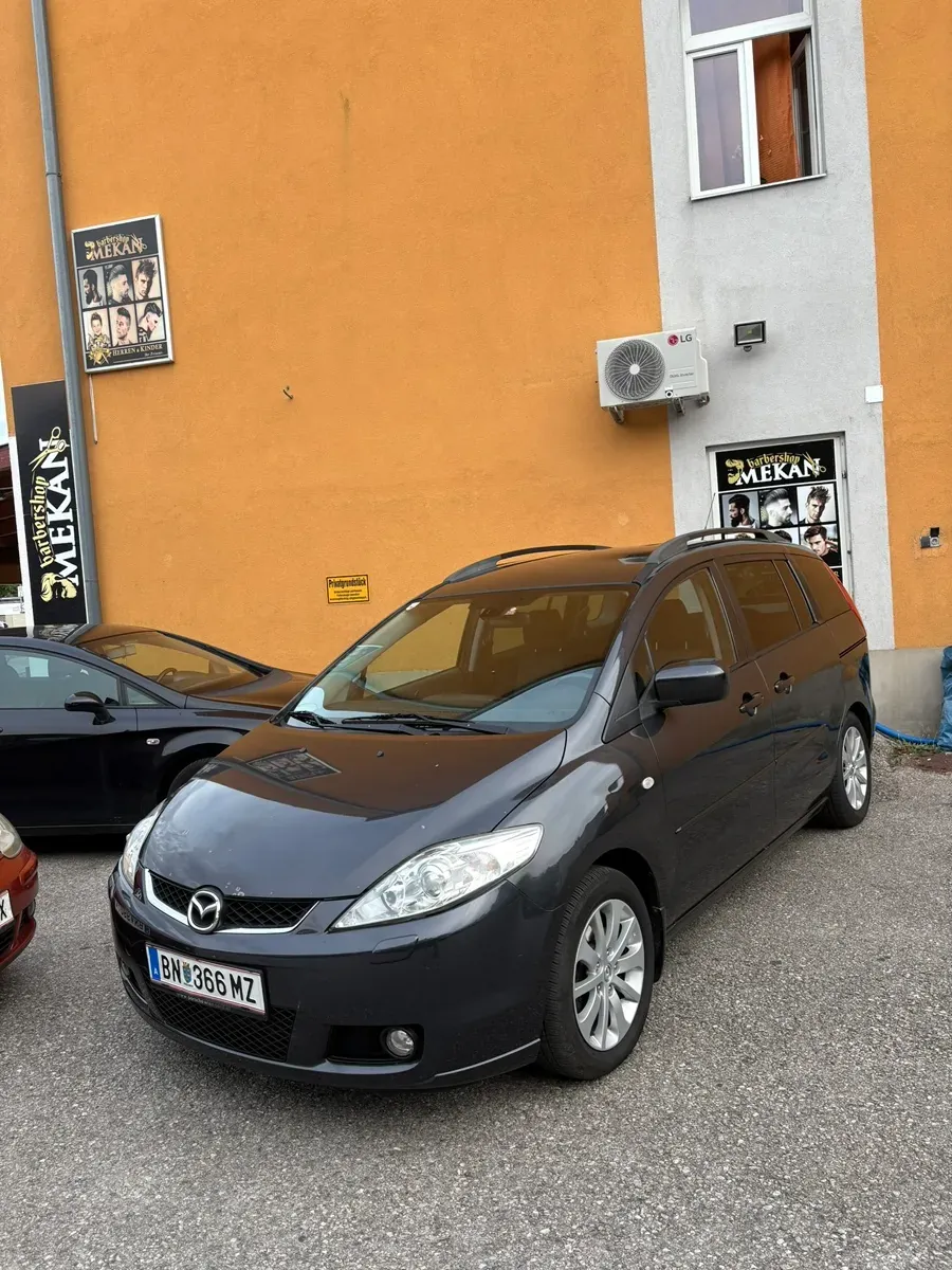 Mazda Mazda5 2006 photo 2