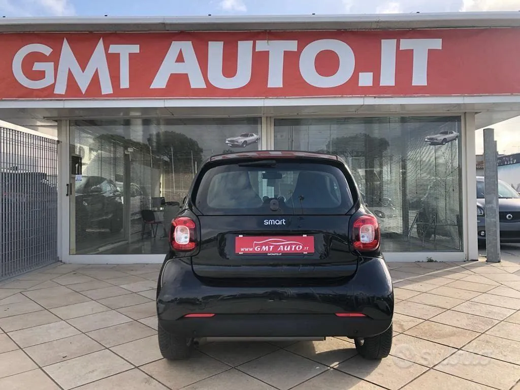 Smart Fortwo 2018 photo 3