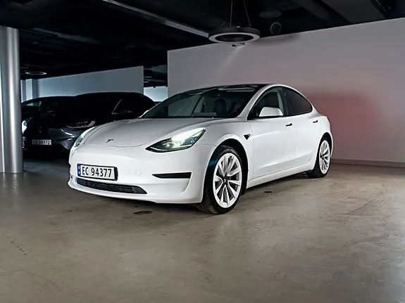Tesla Model 3 2021 photo 4