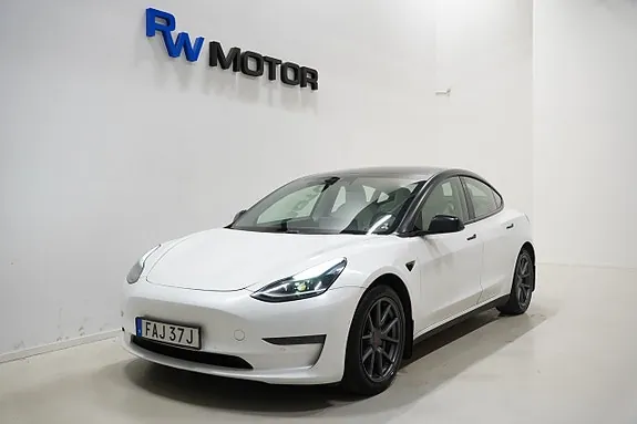Tesla Model 3 2021 photo 2