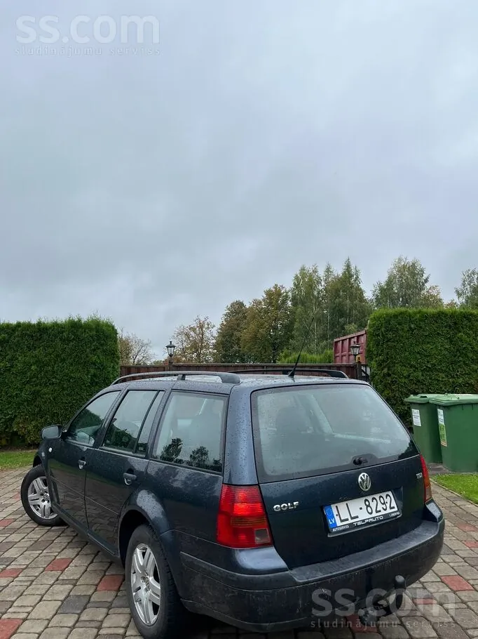 Volkswagen Golf 2004 photo 2
