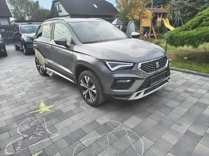 Seat Ateca 2023 photo 2