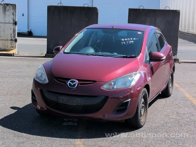 Mazda Demio 2011 photo 2