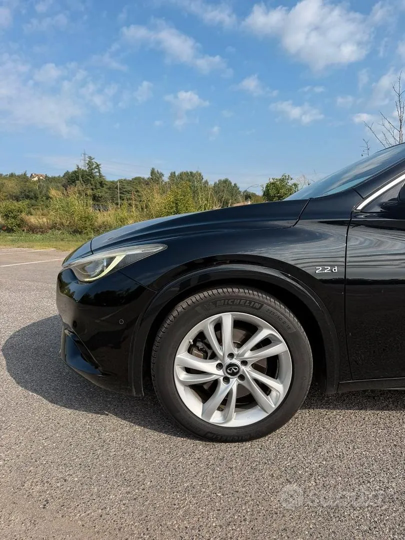 Infiniti Q30 2020 photo 3