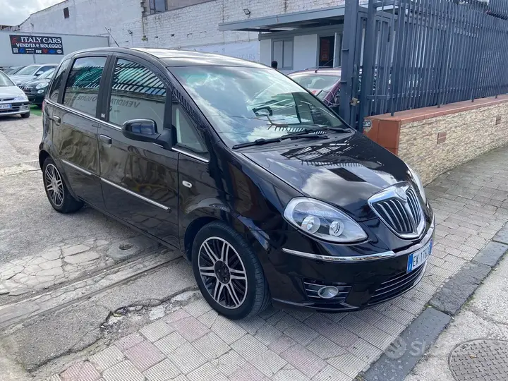 Lancia Musa 2011 photo 2