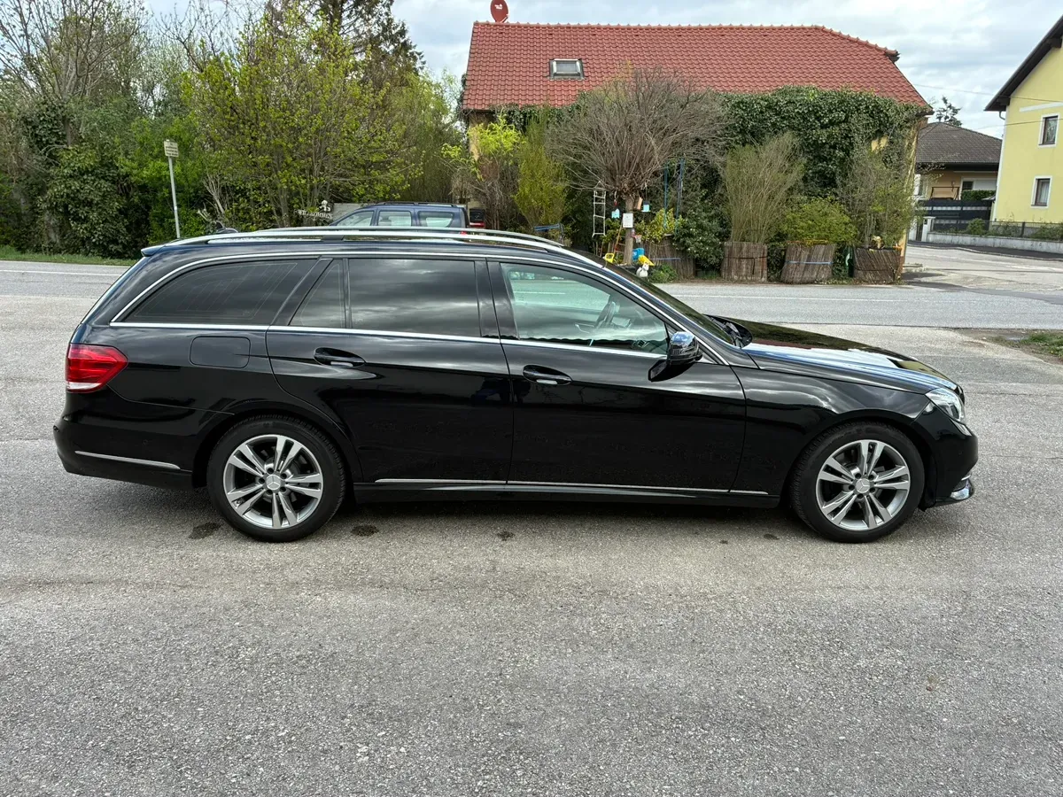 Mercedes-Benz E-Class 2013 photo 3