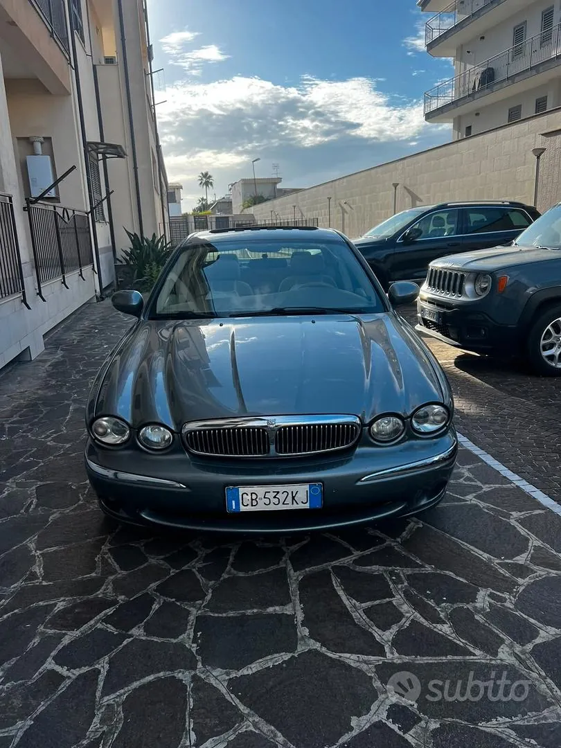 Jaguar X-Type
