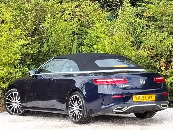 Mercedes-Benz E-Class 2019 photo 2