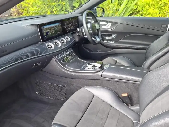 Mercedes-Benz E-Class 2019 photo 5