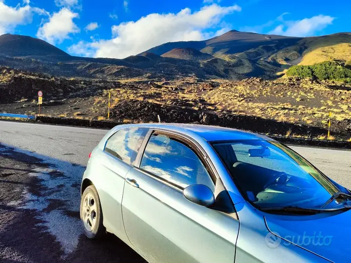 Alfa Romeo 147 2004 photo 4