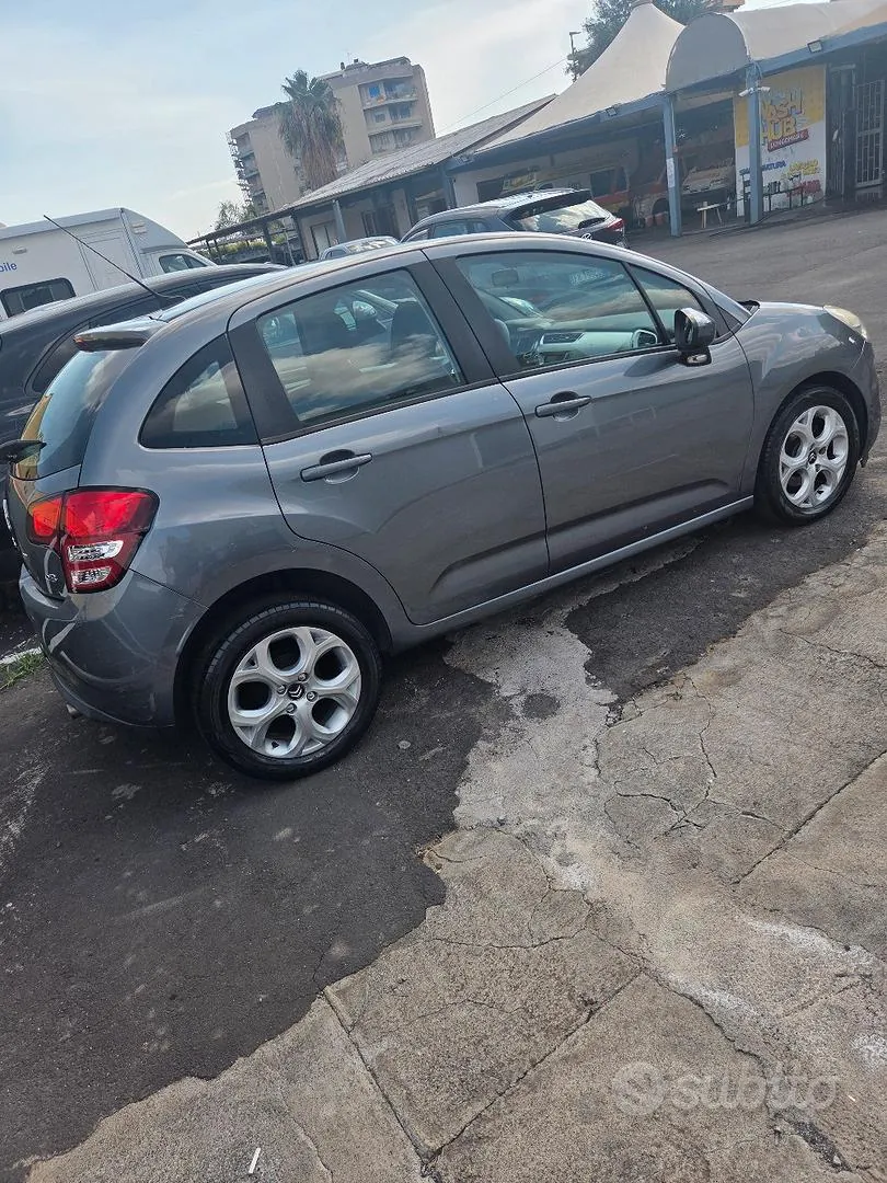 Citroen C3 2012 photo 3