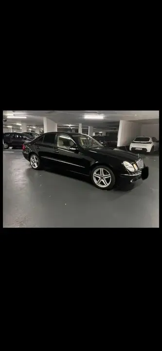 Mercedes-Benz E 320